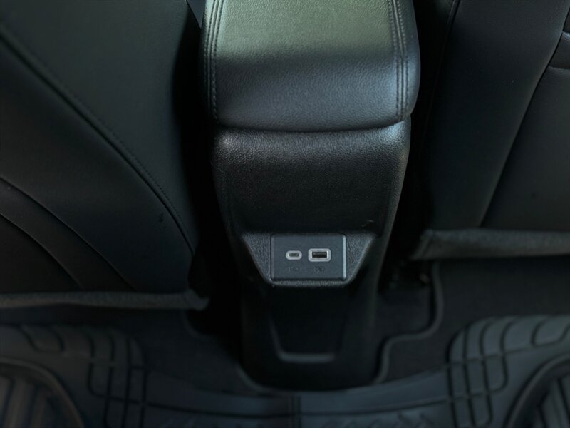 2022 Chevrolet Bolt EV 2LT   - Photo 12 - Renton, WA 98057