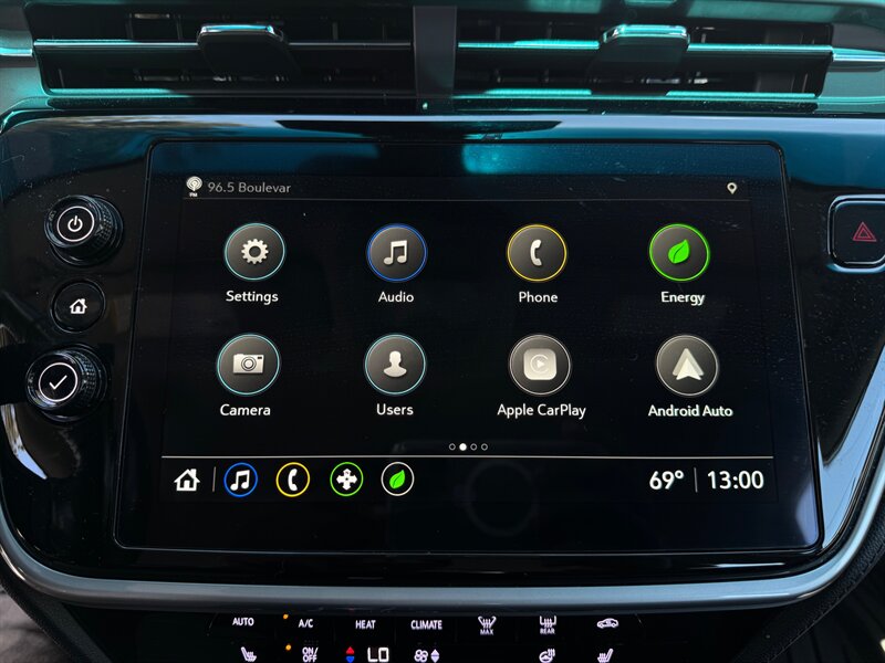 2022 Chevrolet Bolt EV 2LT   - Photo 16 - Renton, WA 98057