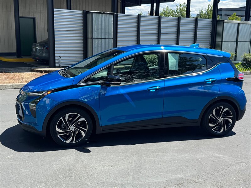 2022 Chevrolet Bolt EV 2LT   - Photo 5 - Renton, WA 98057