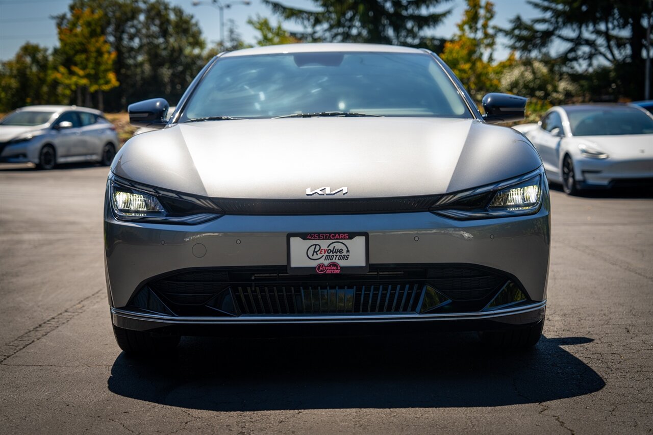 2024 Kia EV6 Wind   - Photo 2 - Renton, WA 98057