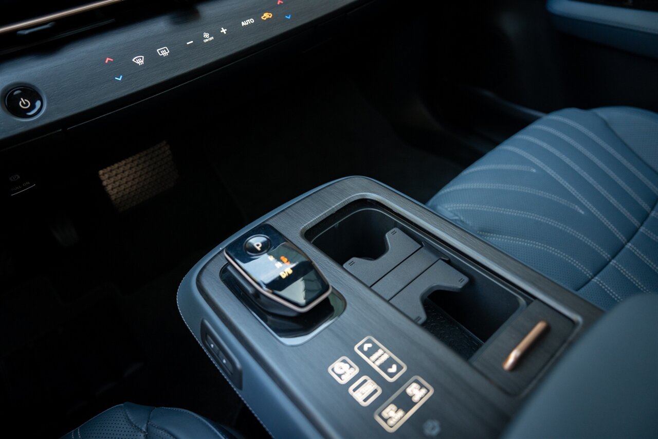 2024 Nissan Ariya Platinum+ e-4ORCE   - Photo 42 - Renton, WA 98057