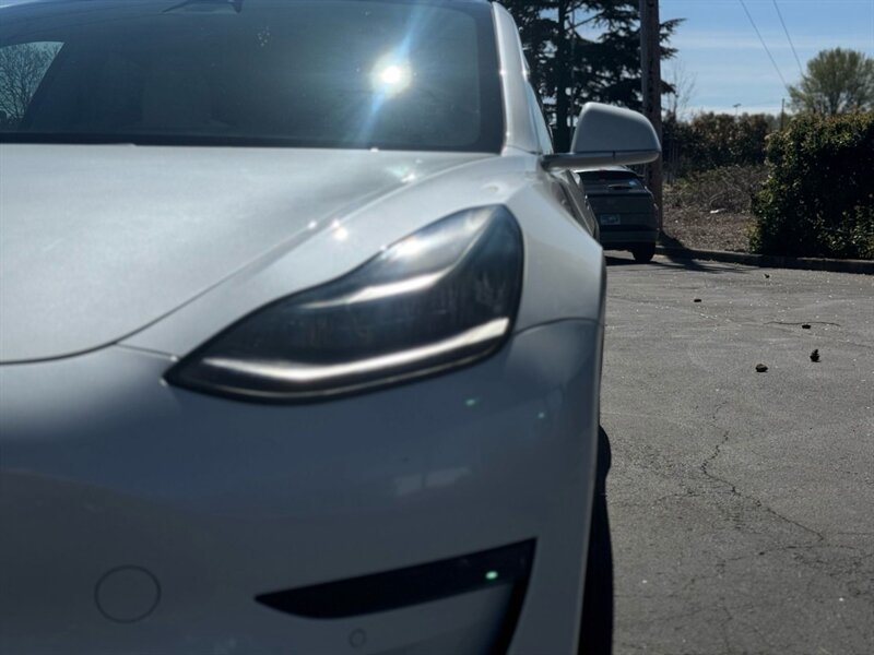 2019 Tesla Model 3 Standard Range Plus   - Photo 5 - Renton, WA 98057