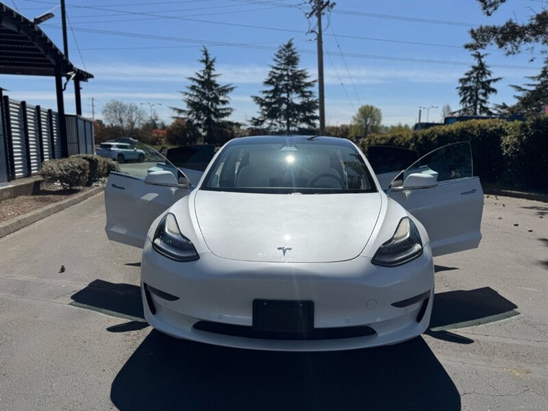 2019 Tesla Model 3 Standard Range Plus   - Photo 3 - Renton, WA 98057