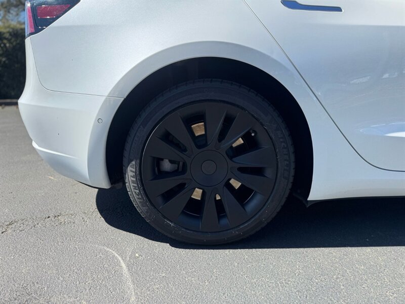 2019 Tesla Model 3 Standard Range Plus   - Photo 17 - Renton, WA 98057