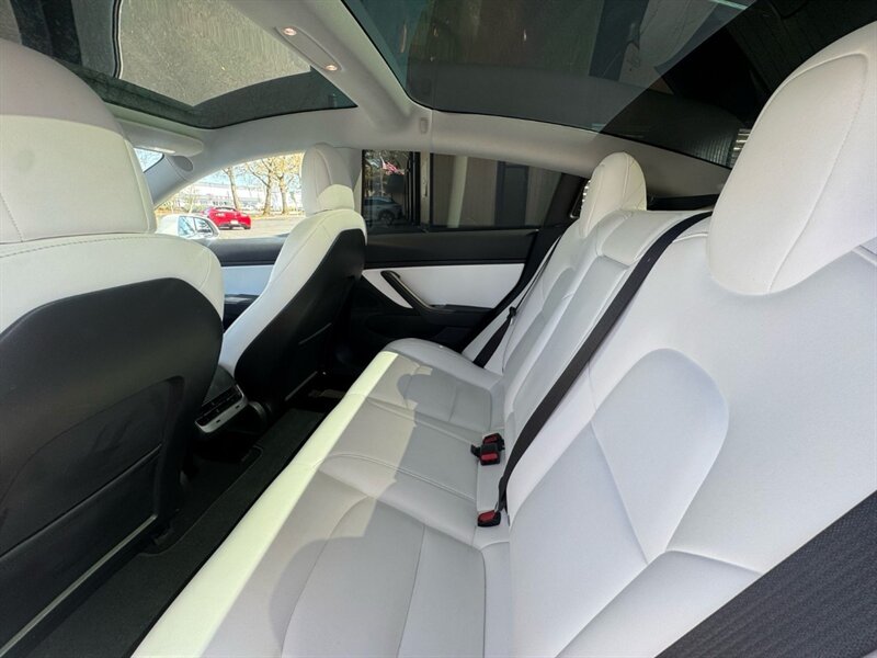 2019 Tesla Model 3 Standard Range Plus   - Photo 10 - Renton, WA 98057