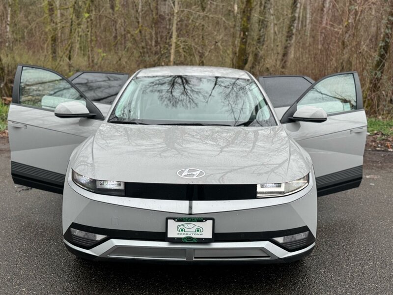 2024 Hyundai IONIQ 5 SEL   - Photo 2 - Renton, WA 98057