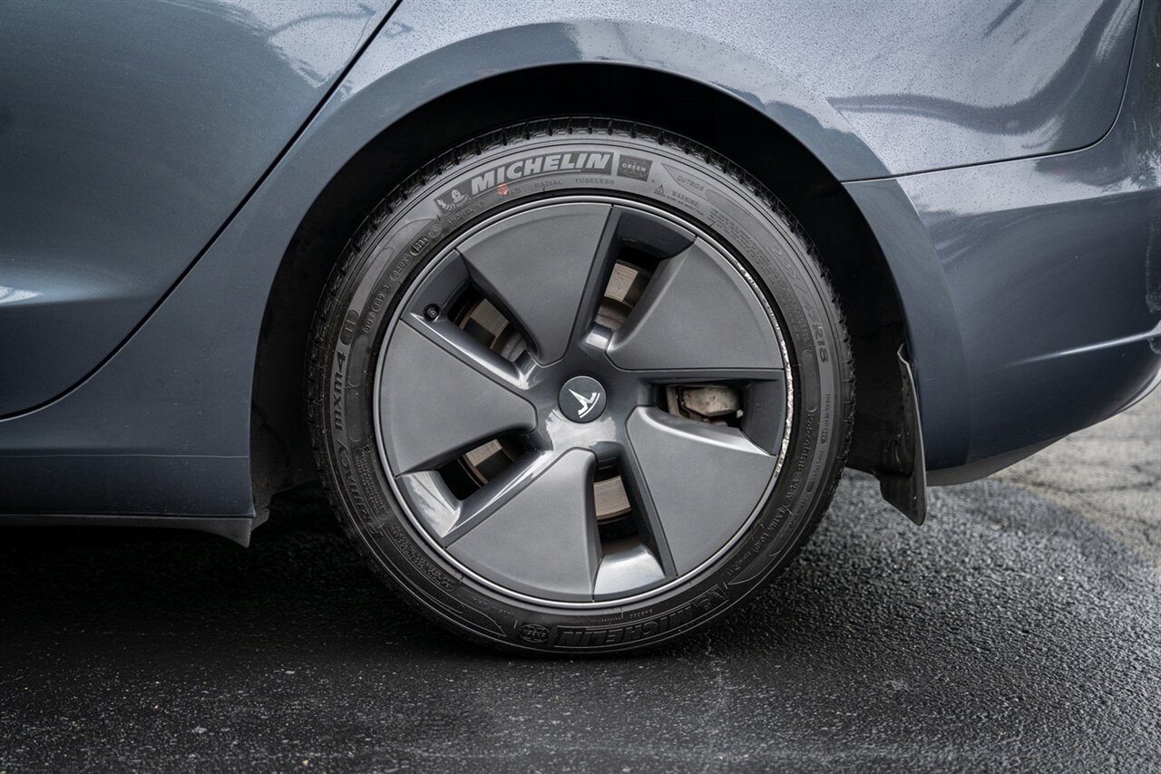 2023 Tesla Model 3   - Photo 14 - Renton, WA 98057