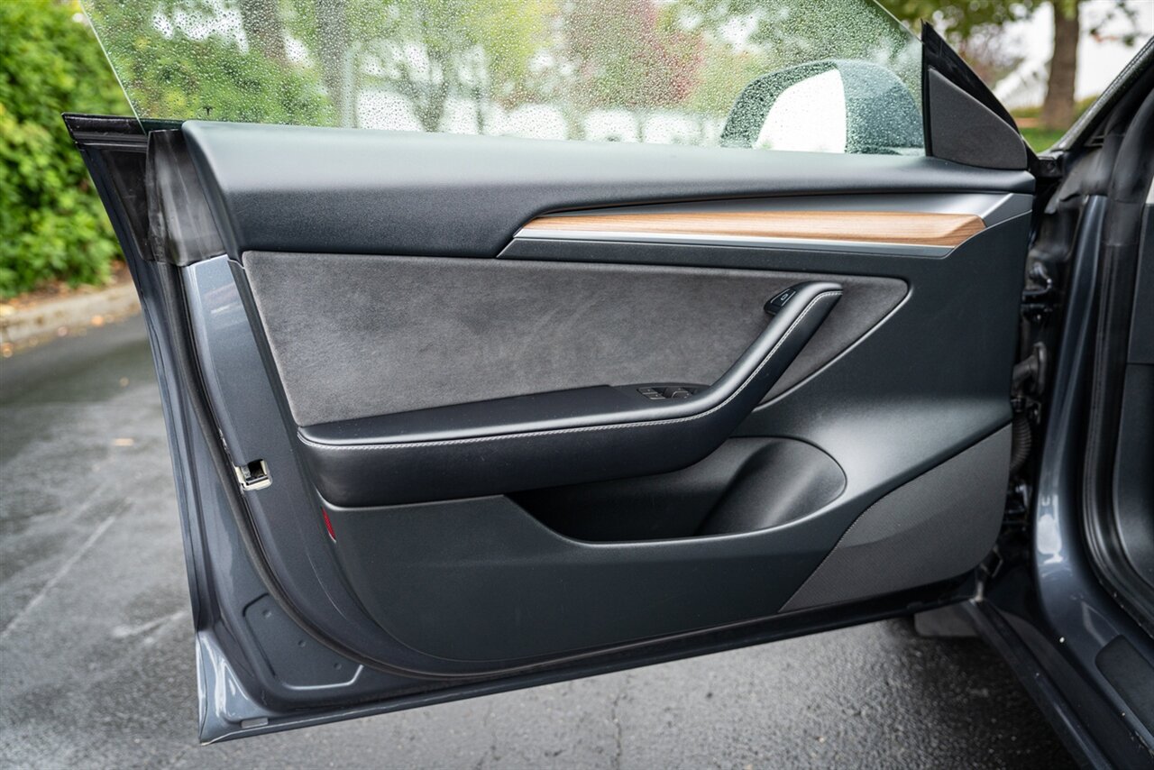 2023 Tesla Model 3   - Photo 22 - Renton, WA 98057