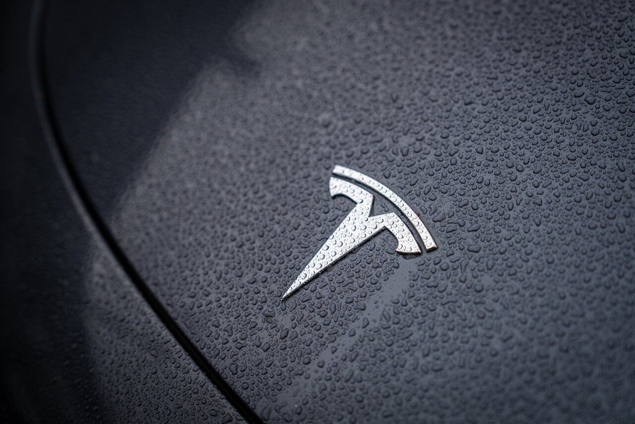 2023 Tesla Model 3   - Photo 3 - Renton, WA 98057