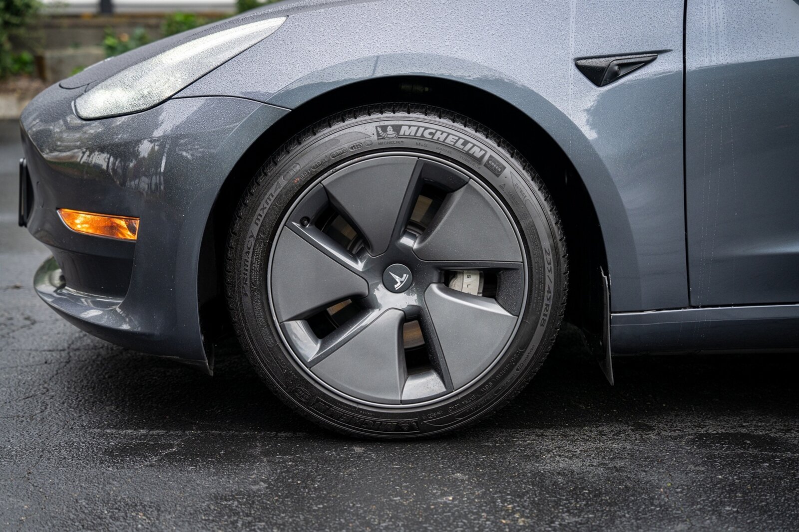 2023 Tesla Model 3   - Photo 13 - Renton, WA 98057