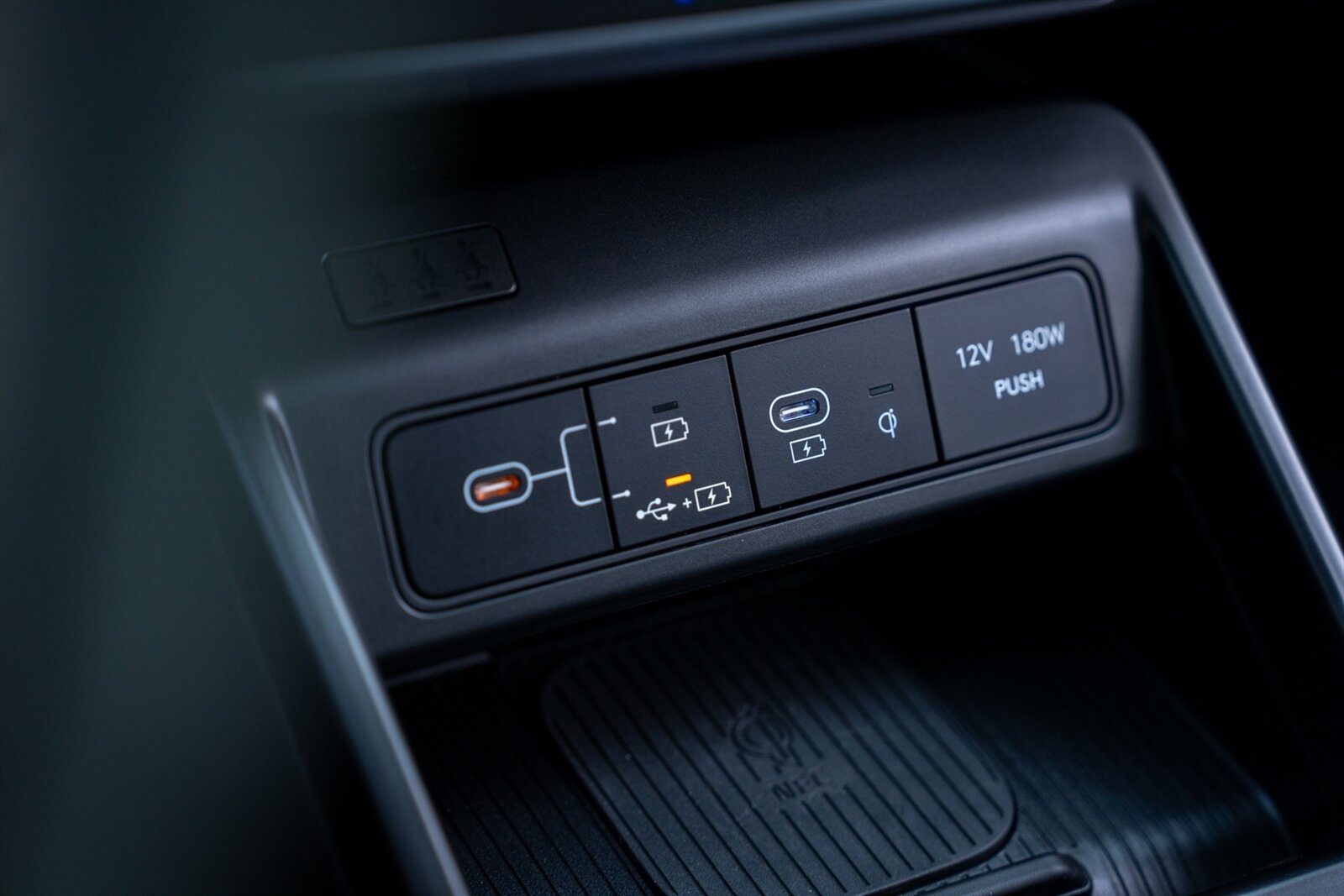 2024 Hyundai KONA Electric Limited   - Photo 38 - Renton, WA 98057