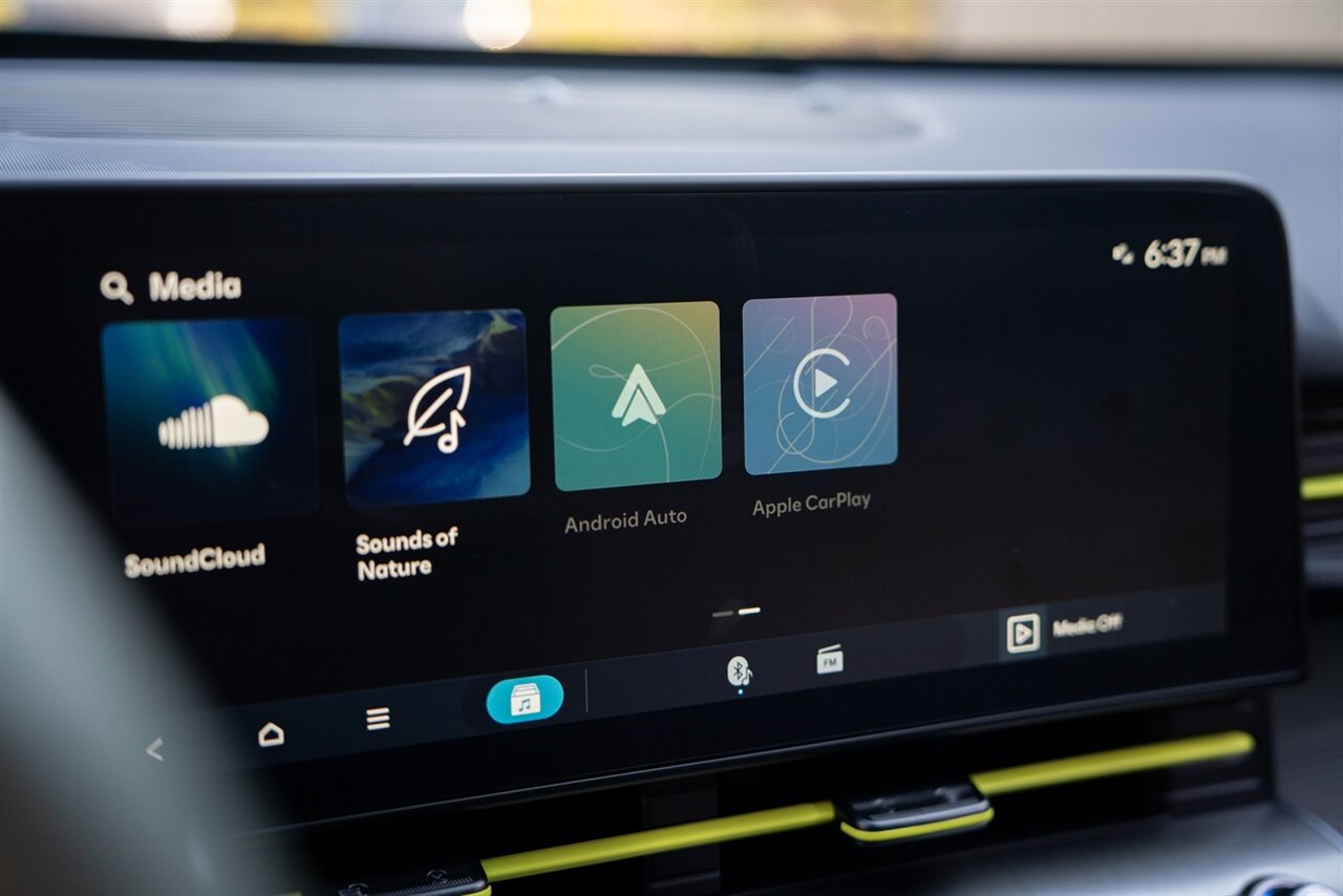 2024 Hyundai KONA Electric Limited   - Photo 35 - Renton, WA 98057
