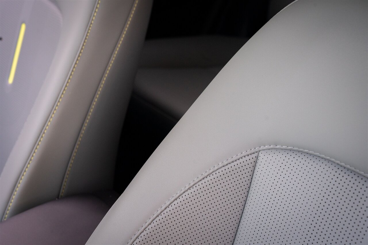 2024 Hyundai KONA Electric Limited   - Photo 22 - Renton, WA 98057