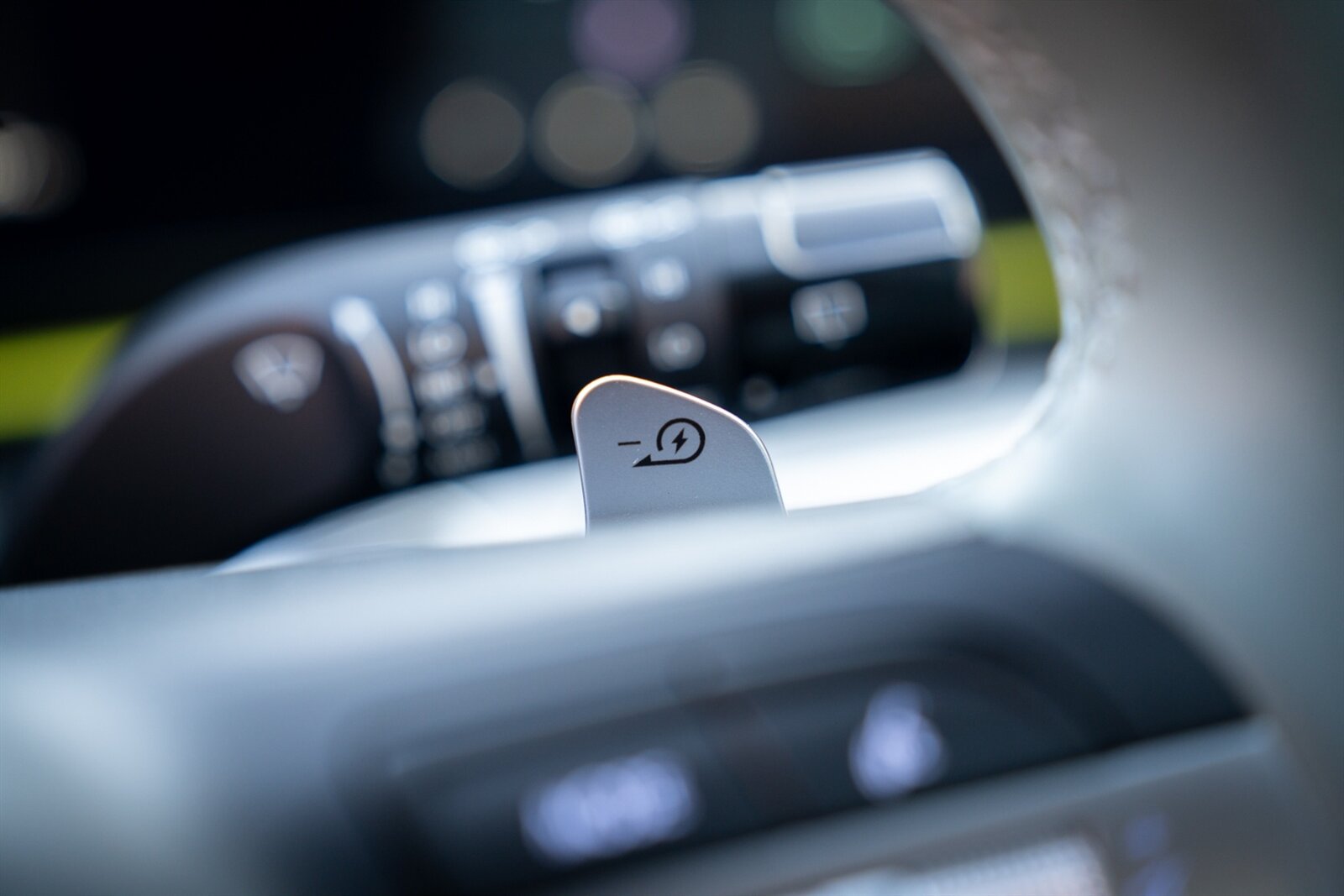 2024 Hyundai KONA Electric Limited   - Photo 31 - Renton, WA 98057