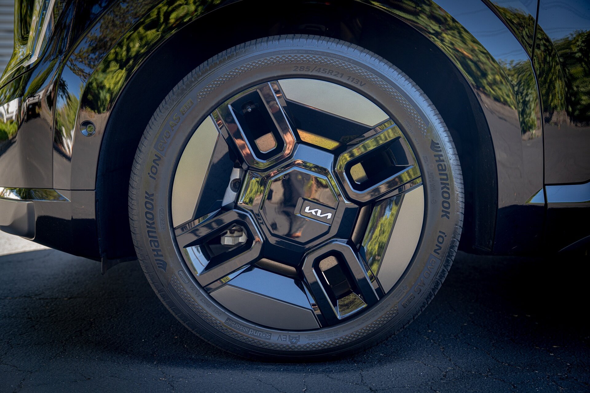 2024 Kia EV9 GT-Line   - Photo 17 - Renton, WA 98057