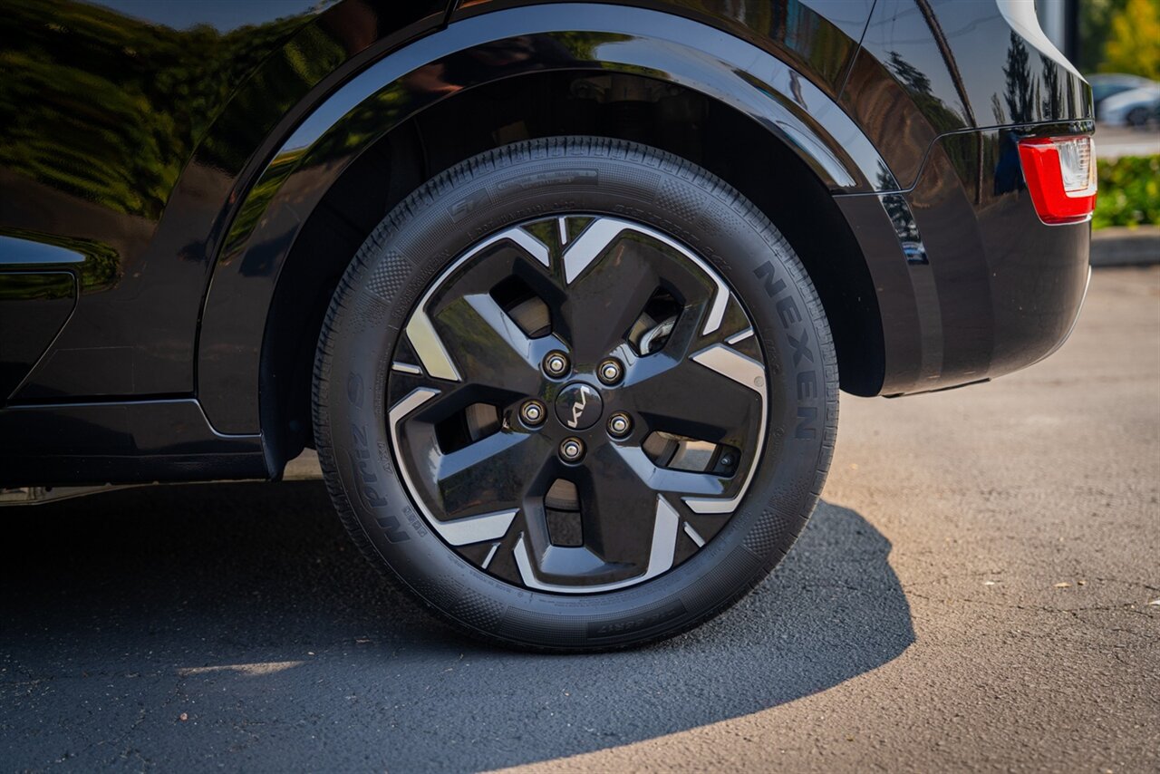 2023 Kia Niro EV Wind   - Photo 14 - Renton, WA 98057