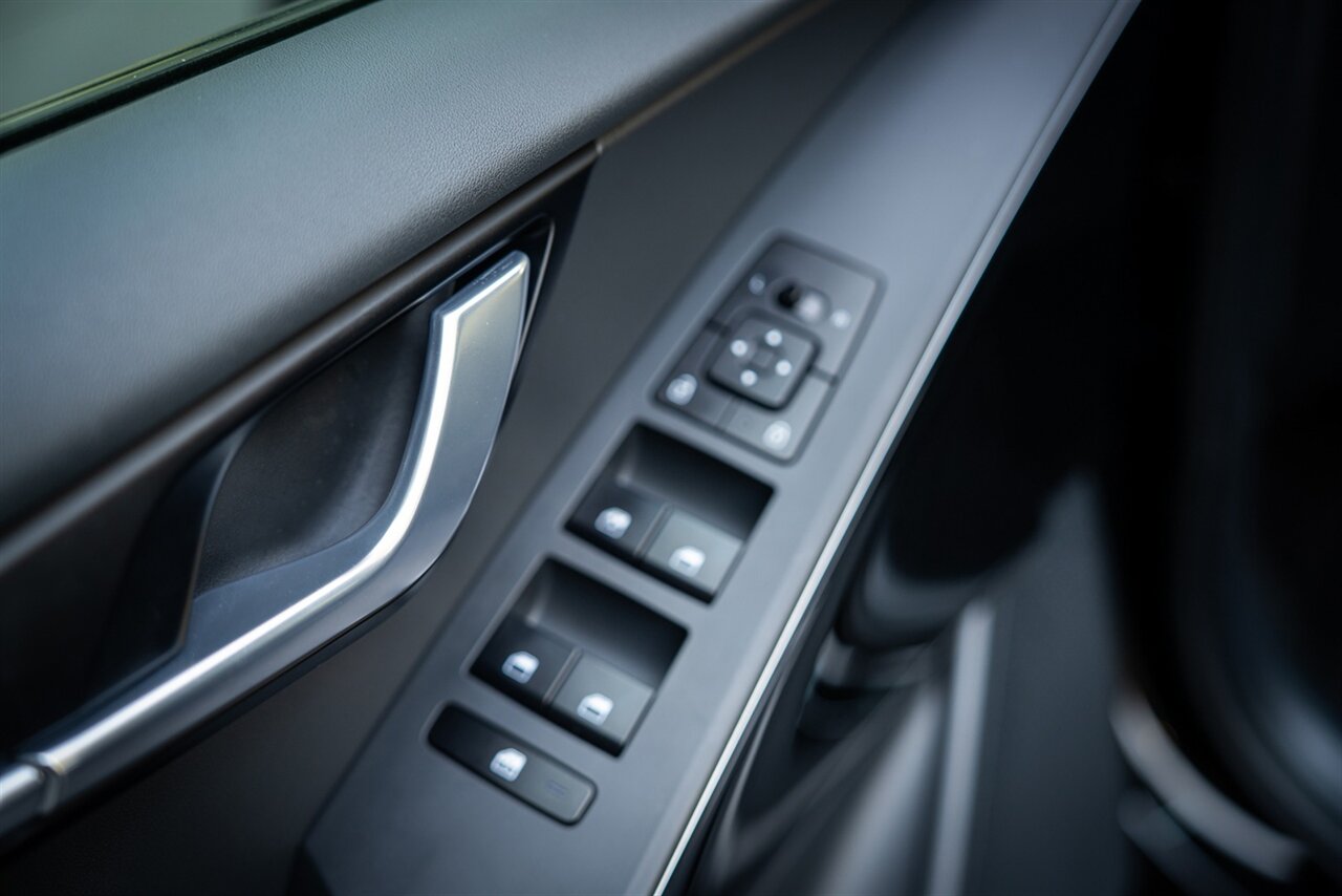 2023 Kia Niro EV Wind   - Photo 27 - Renton, WA 98057