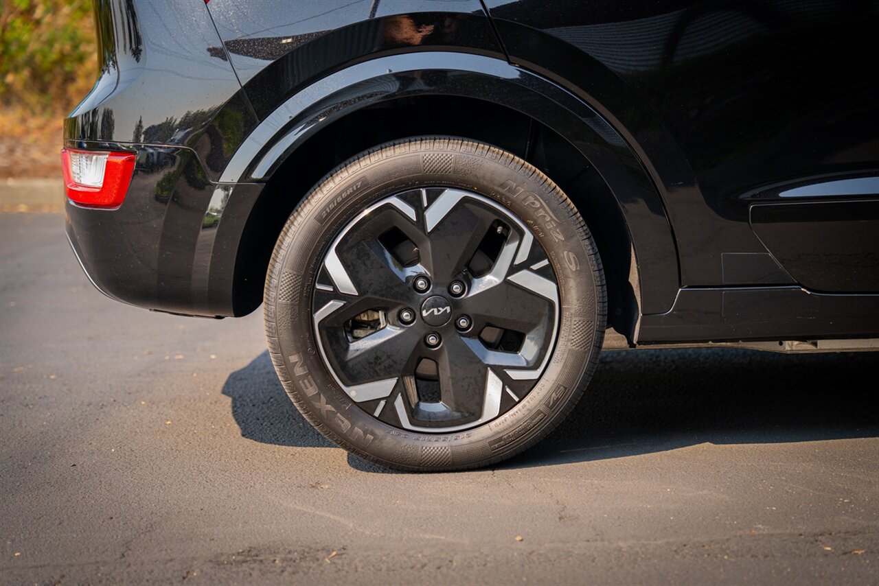 2023 Kia Niro EV Wind   - Photo 13 - Renton, WA 98057