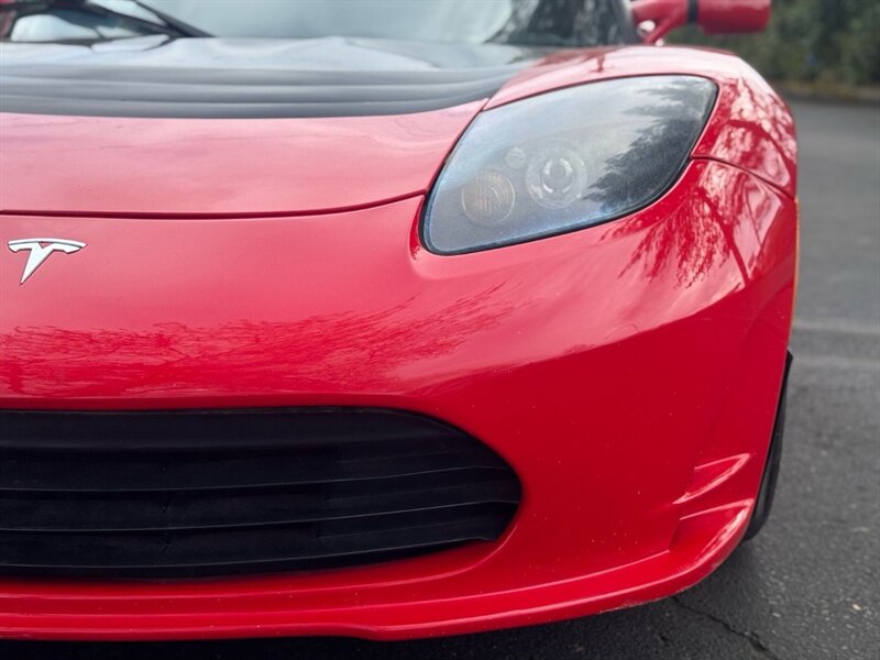 2010 Tesla Roadster   - Photo 3 - Renton, WA 98057