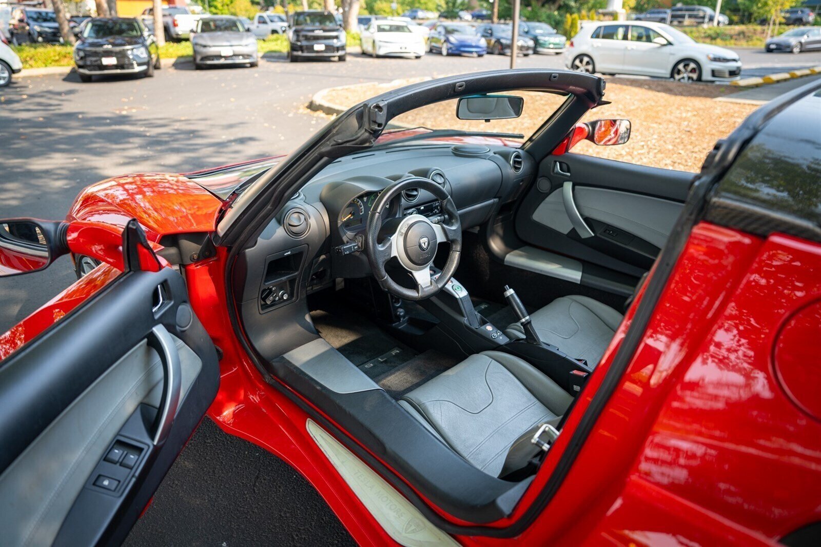 2010 Tesla Roadster   - Photo 35 - Renton, WA 98057