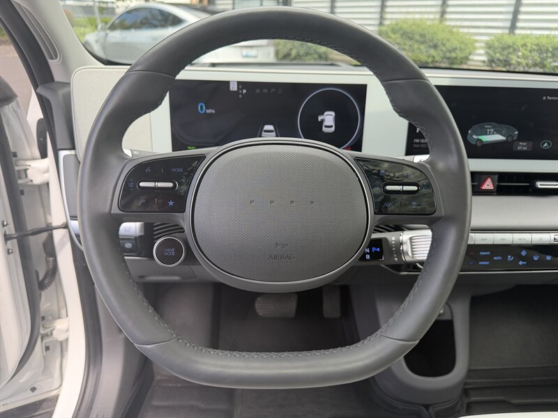 2023 Hyundai IONIQ 5 Limited   - Photo 12 - Renton, WA 98057