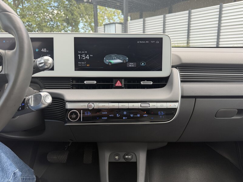 2023 Hyundai IONIQ 5 Limited   - Photo 14 - Renton, WA 98057