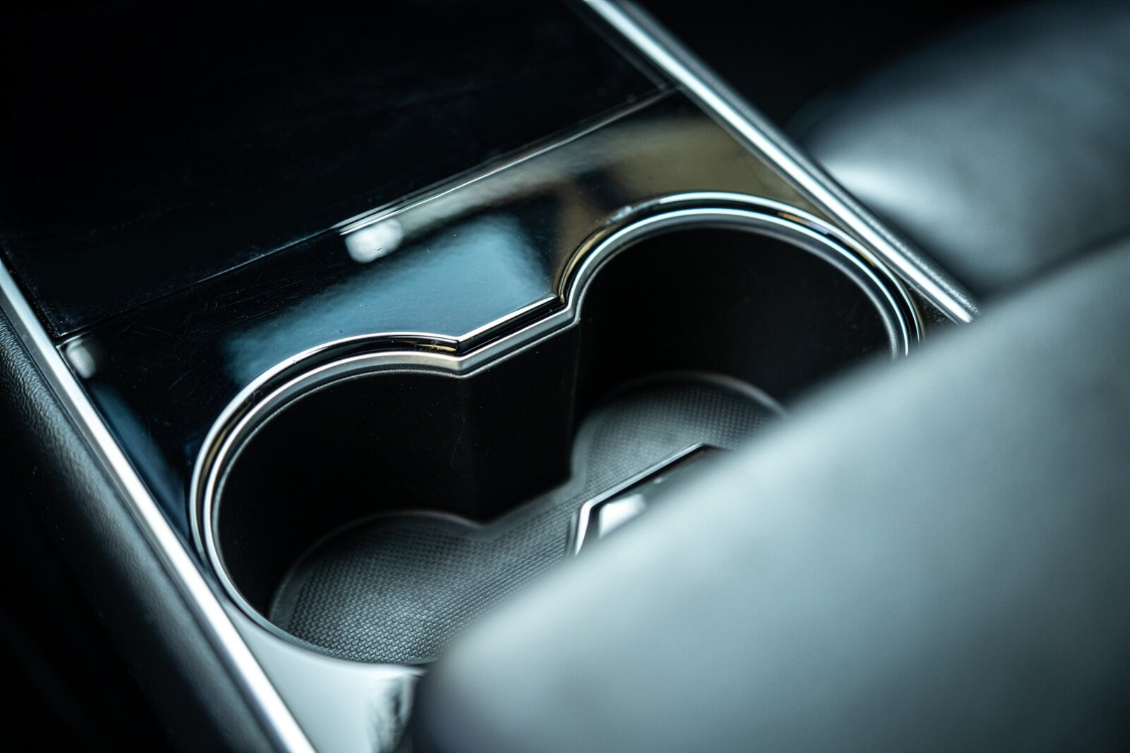 2021 Tesla Model Y Long Range   - Photo 39 - Renton, WA 98057