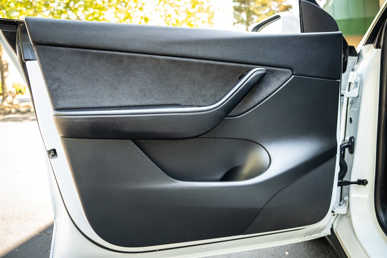 2021 Tesla Model Y Long Range   - Photo 29 - Renton, WA 98057