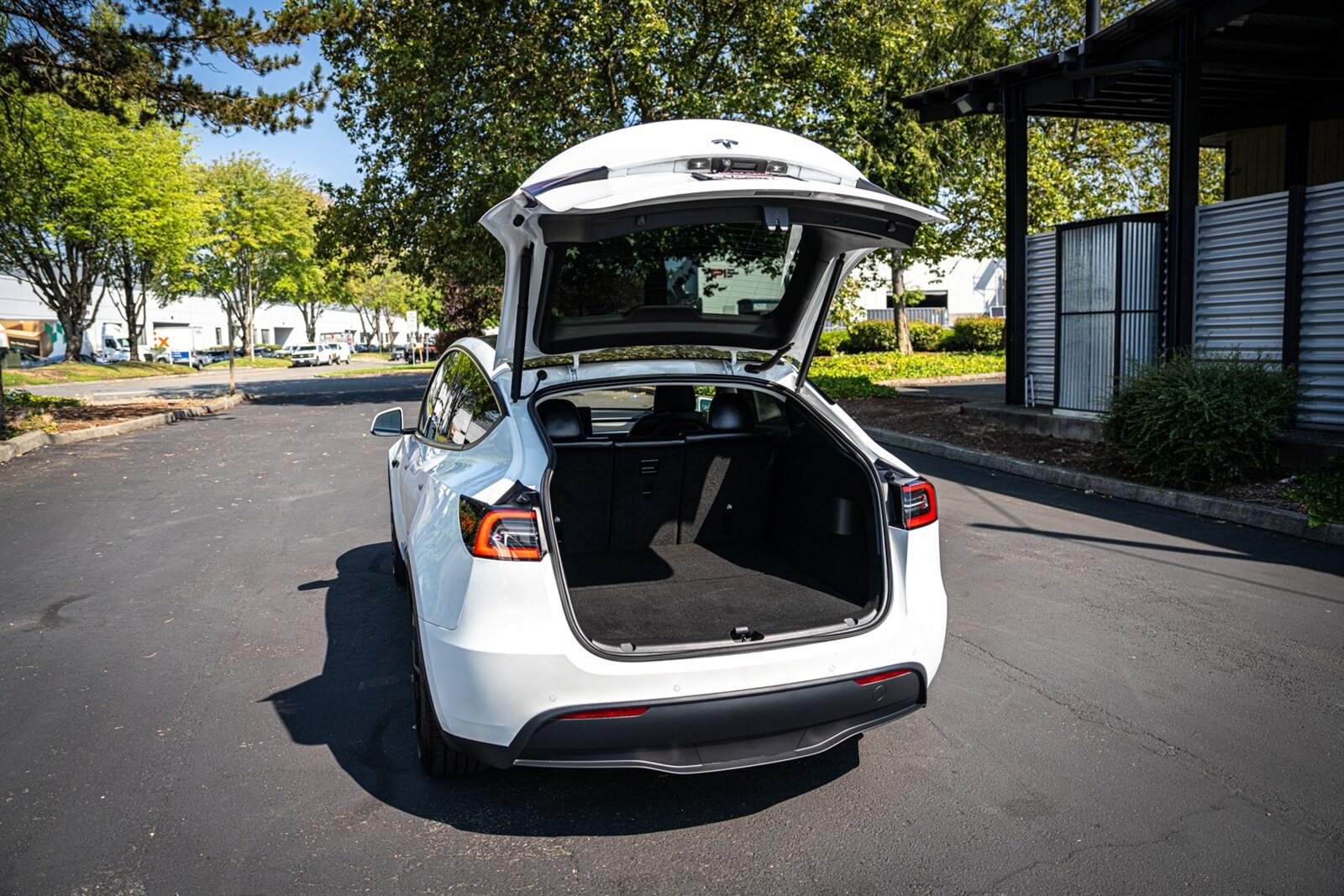 2021 Tesla Model Y Long Range   - Photo 17 - Renton, WA 98057