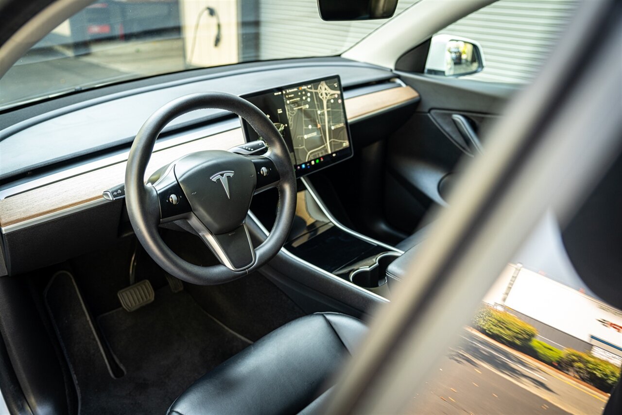 2021 Tesla Model Y Long Range   - Photo 24 - Renton, WA 98057