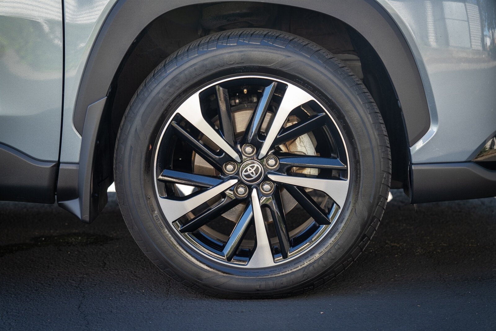 2023 Toyota Corolla Cross Hybrid XSE   - Photo 20 - Renton, WA 98057