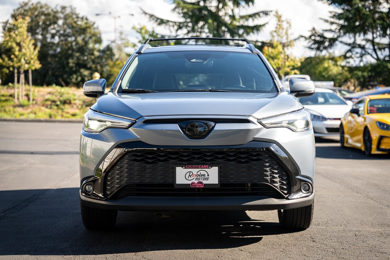 2023 Toyota Corolla Cross Hybrid XSE   - Photo 2 - Renton, WA 98057