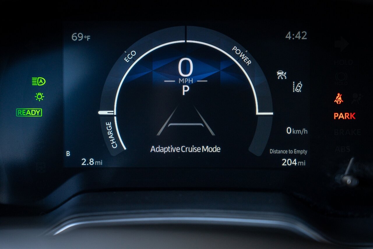2023 Toyota Corolla Cross Hybrid XSE   - Photo 35 - Renton, WA 98057