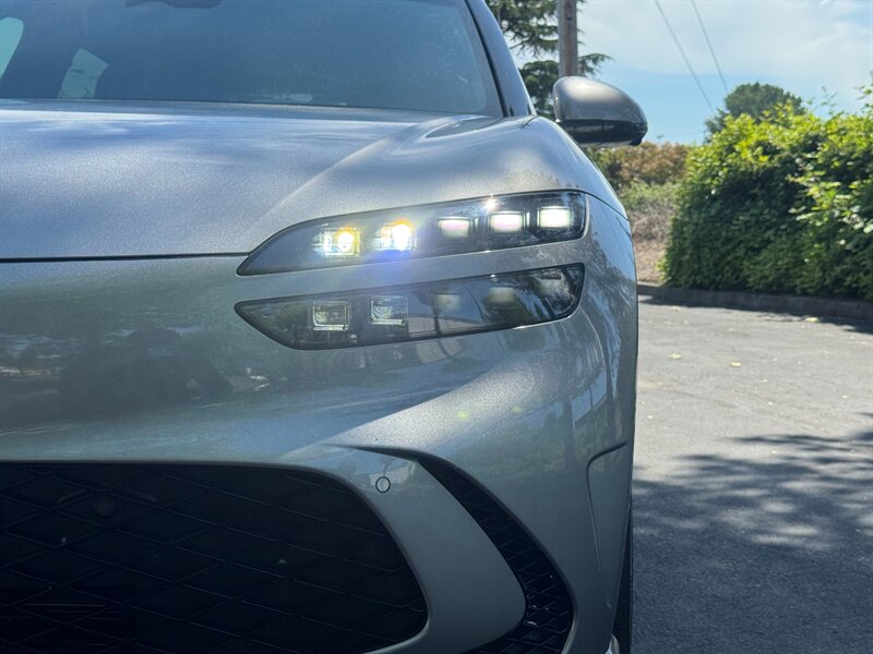 2023 Genesis GV60 Performance   - Photo 8 - Renton, WA 98057