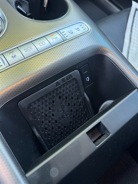 2023 Genesis GV60 Performance   - Photo 23 - Renton, WA 98057
