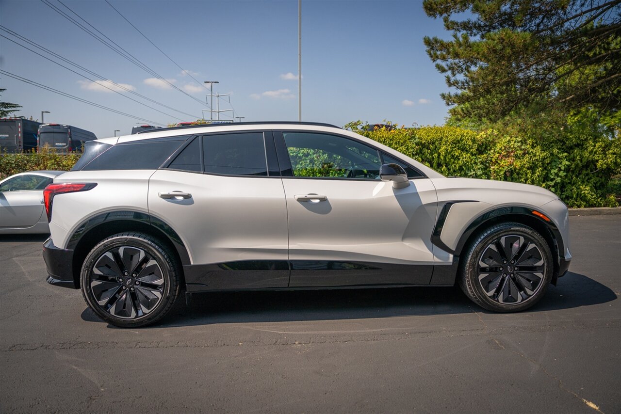 2024 Chevrolet Blazer EV RS   - Photo 14 - Renton, WA 98057