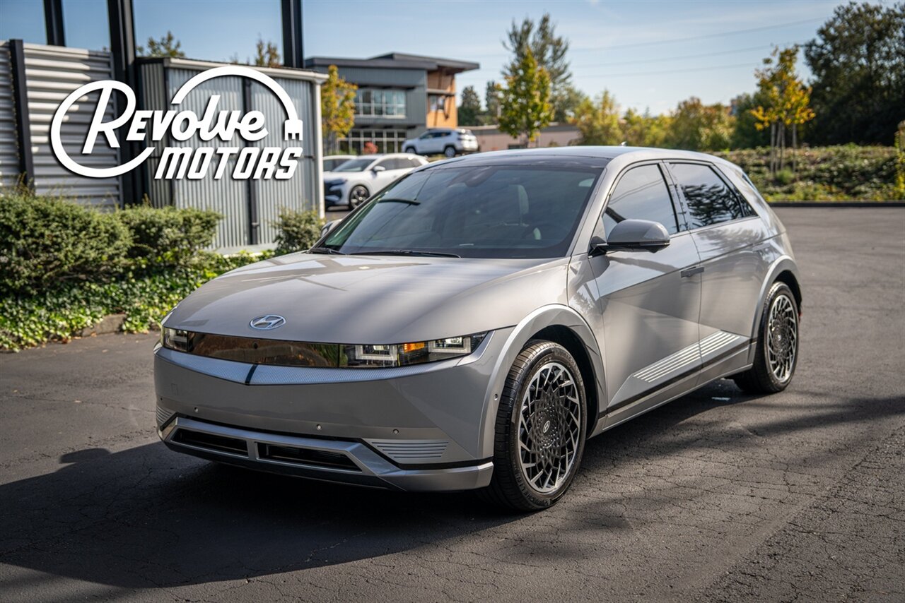 2024 Hyundai IONIQ 5 Limited   - Photo 1 - Renton, WA 98057