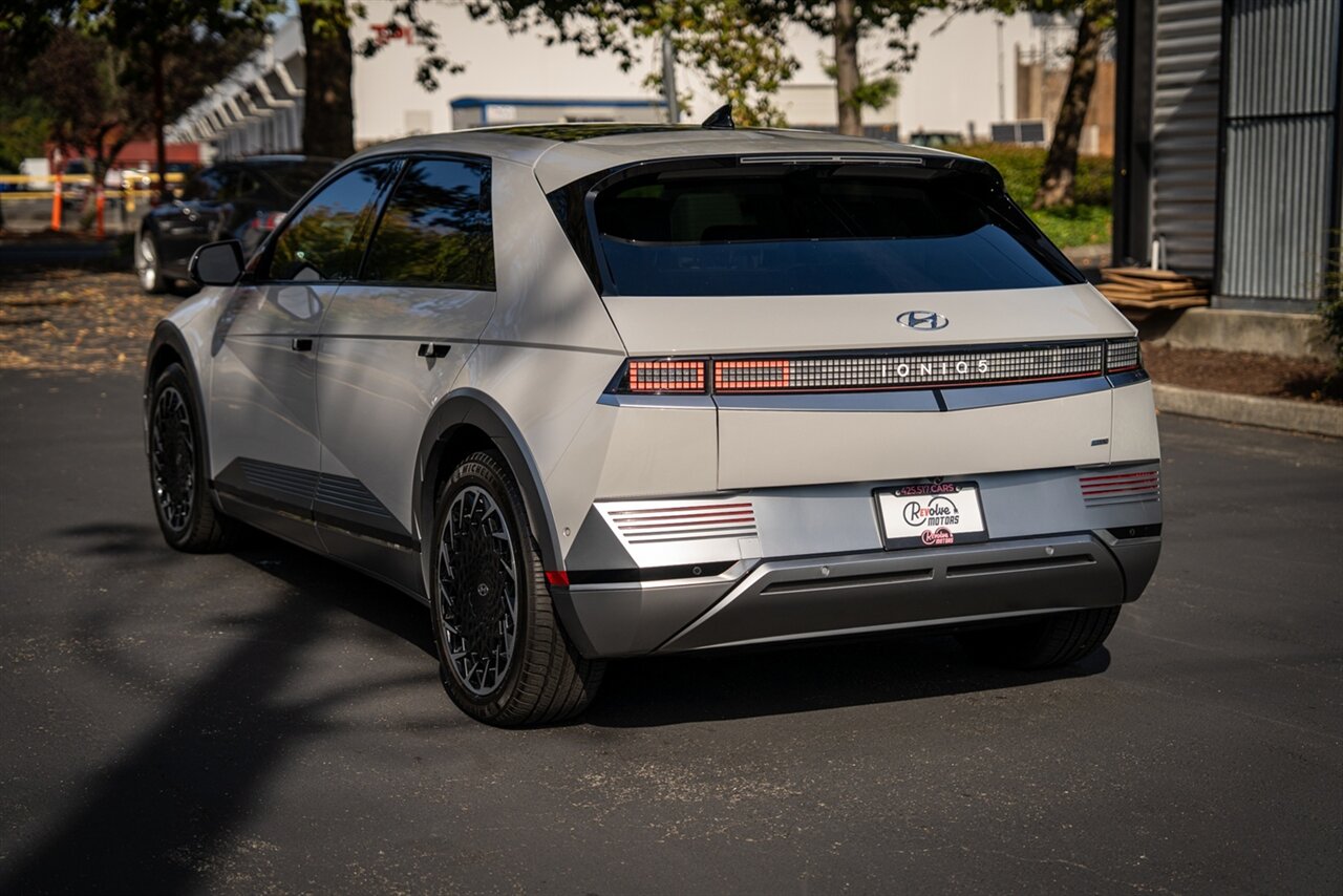 2024 Hyundai IONIQ 5 Limited   - Photo 9 - Renton, WA 98057