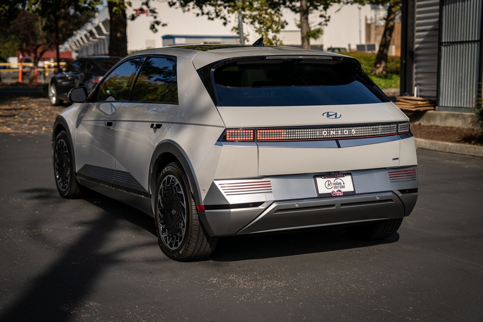 2024 Hyundai IONIQ 5 Limited   - Photo 9 - Renton, WA 98057