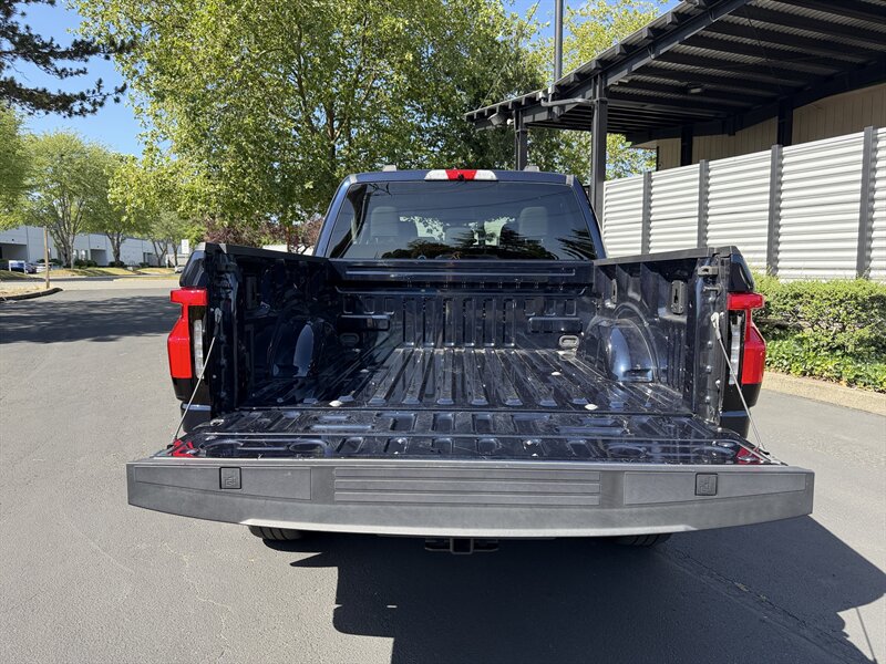 2023 Ford F-150 Lightning XLT   - Photo 9 - Renton, WA 98057
