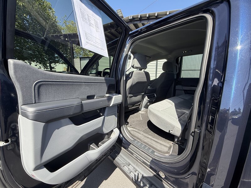 2023 Ford F-150 Lightning XLT   - Photo 19 - Renton, WA 98057