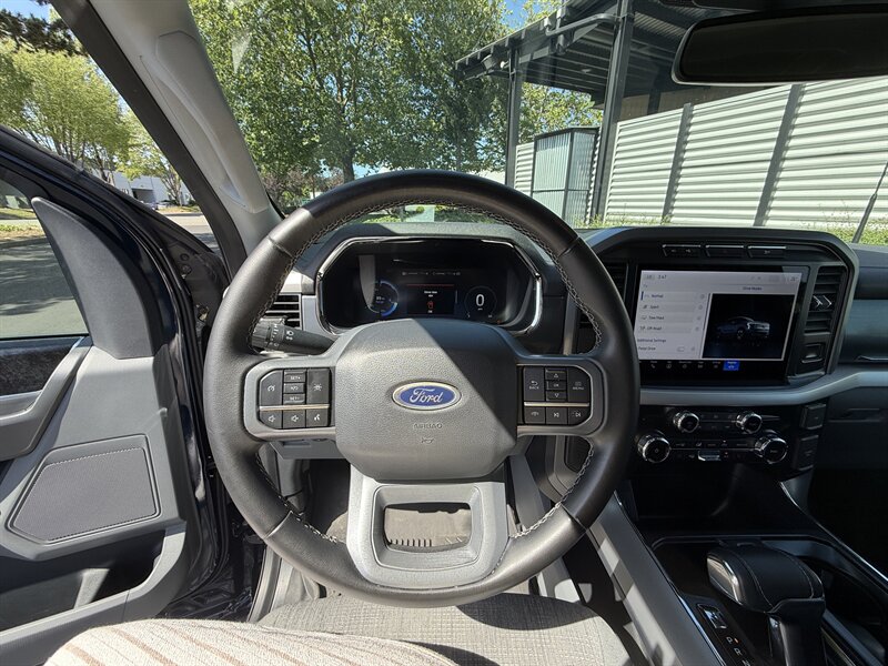 2023 Ford F-150 Lightning XLT   - Photo 12 - Renton, WA 98057