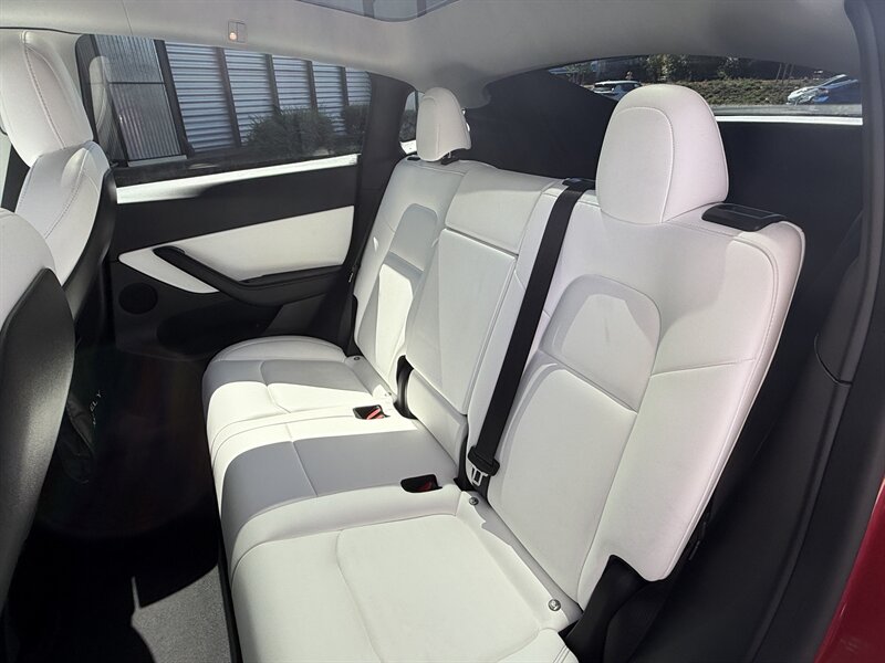 2022 Tesla Model Y Performance   - Photo 27 - Renton, WA 98057