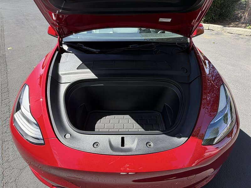 2022 Tesla Model Y Performance   - Photo 13 - Renton, WA 98057
