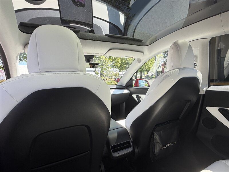 2022 Tesla Model Y Performance   - Photo 28 - Renton, WA 98057