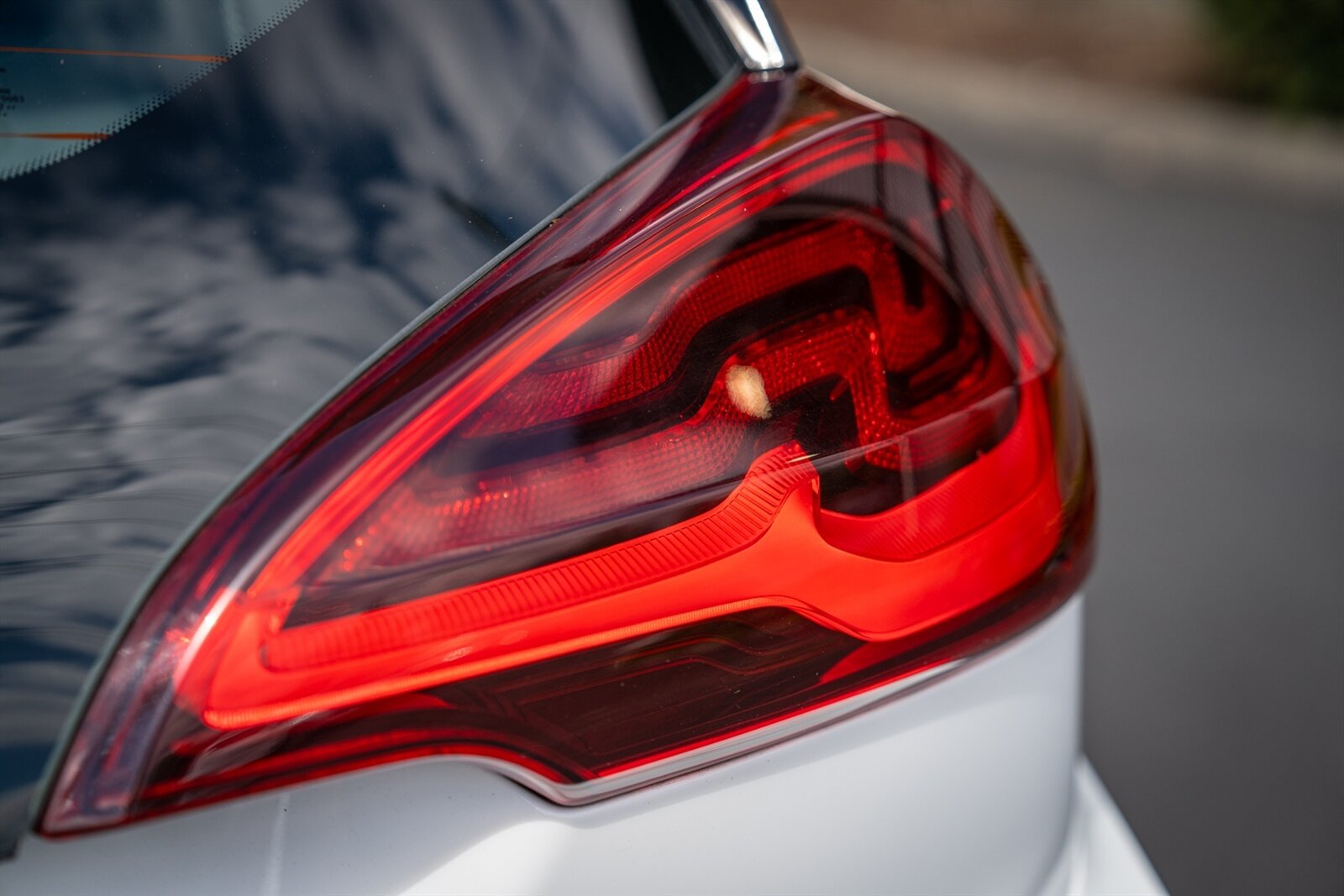 2017 Chevrolet Bolt EV Premier   - Photo 18 - Renton, WA 98057