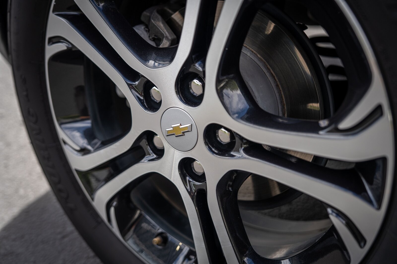 2017 Chevrolet Bolt EV Premier   - Photo 17 - Renton, WA 98057