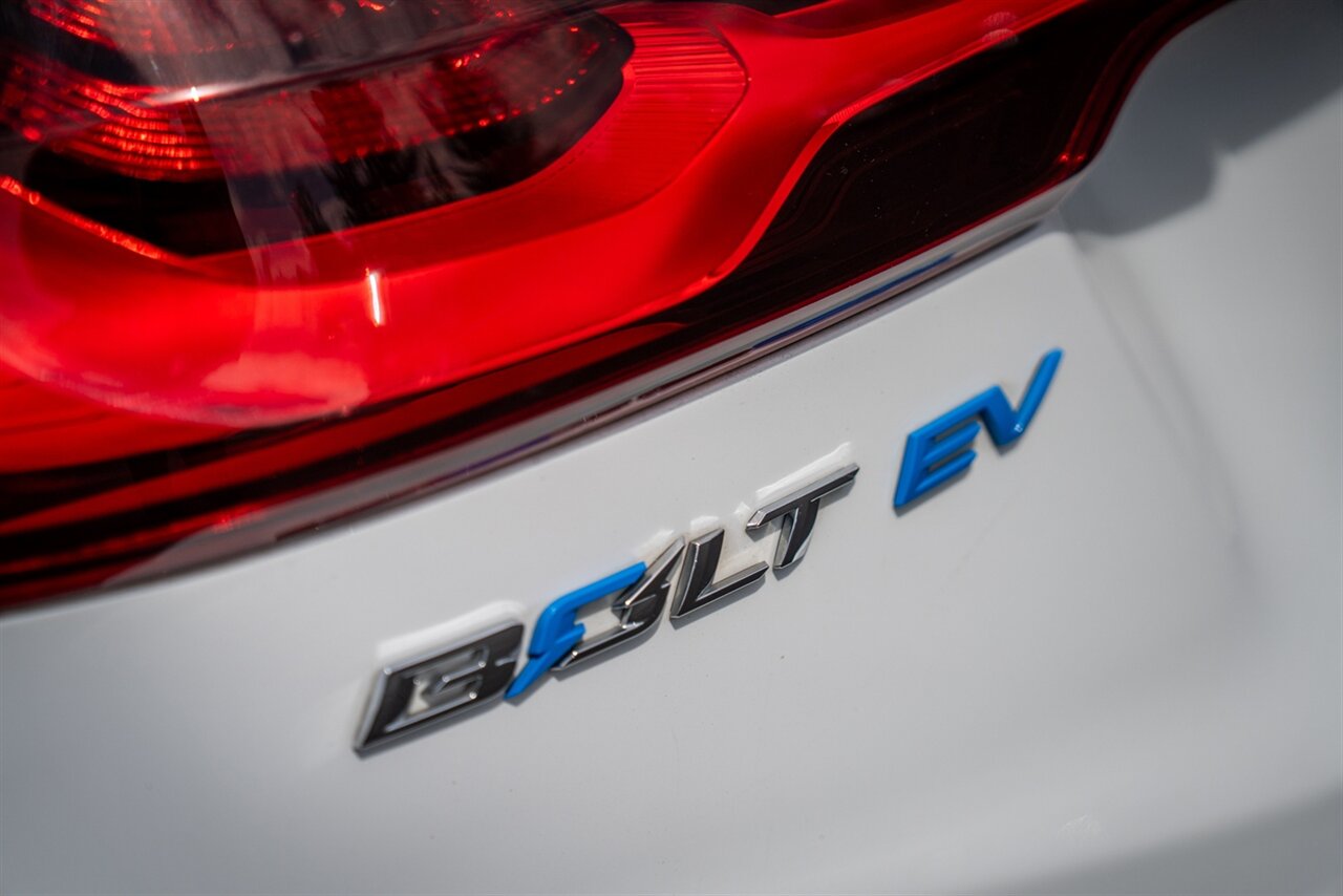 2017 Chevrolet Bolt EV Premier   - Photo 20 - Renton, WA 98057
