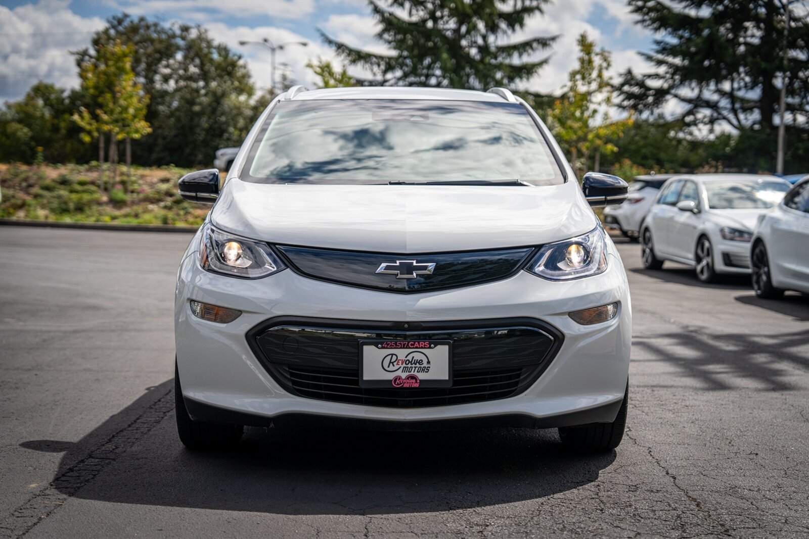 2017 Chevrolet Bolt EV Premier   - Photo 2 - Renton, WA 98057
