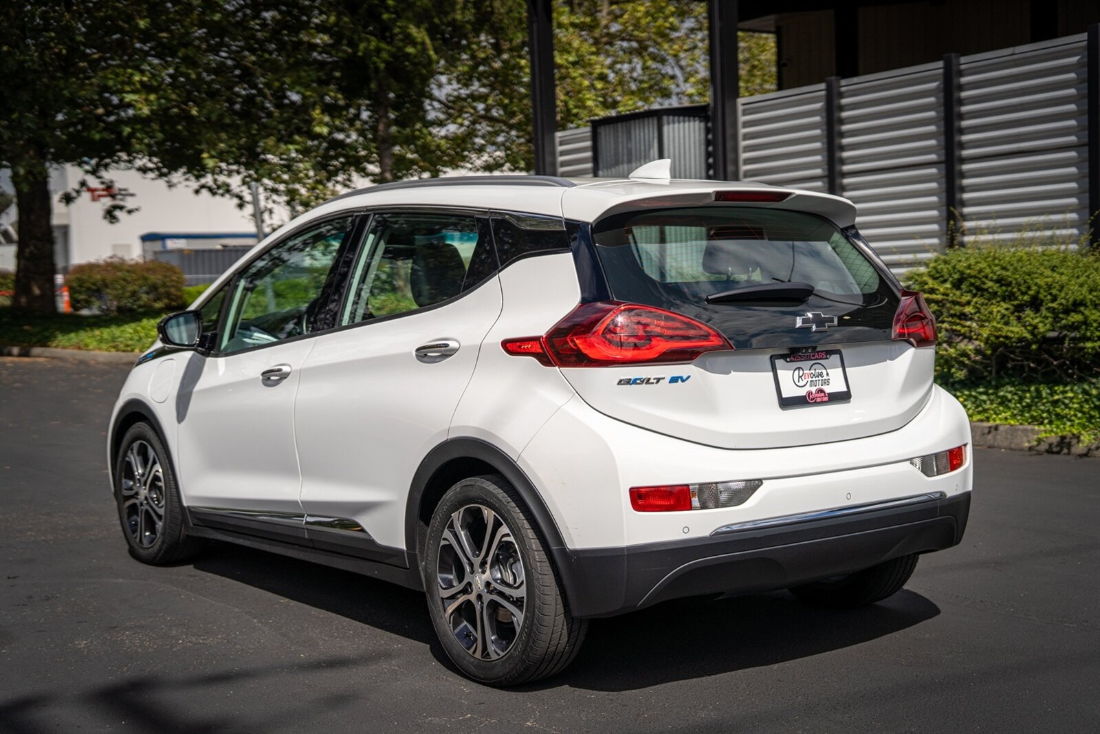 2017 Chevrolet Bolt EV Premier   - Photo 10 - Renton, WA 98057